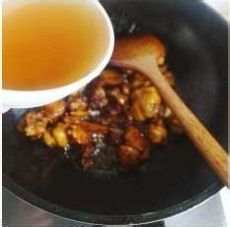 七夕节品味地道的家常菜-----香菇炖鸡