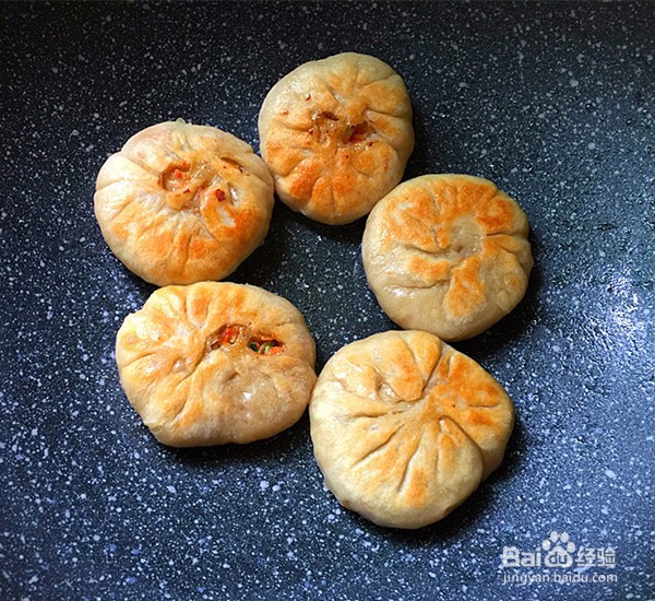 如何做出好吃的酸菜猪肉馅饼