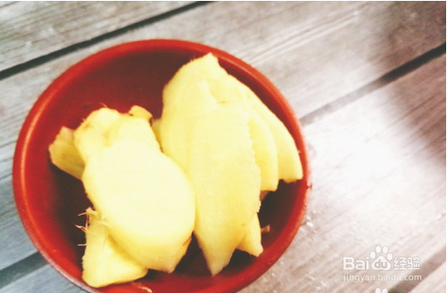 鸭肉焖板栗怎么做