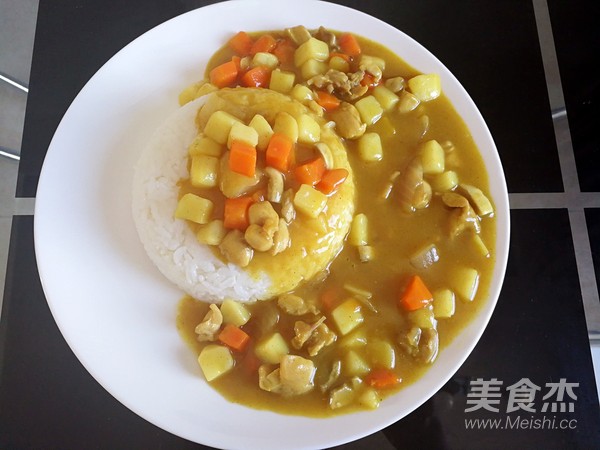 咖喱鸡腿肉饭