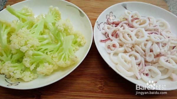 能吃出烧烤味道的菜 孜然花菜鱿鱼圈