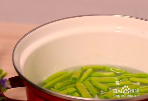 腊肠炒四季豆怎么炒好吃家常教程