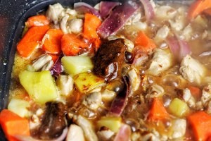 怎么做零难度的米饭杀手「超浓郁日式咖喱鸡」