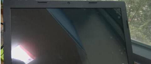 笔记本电脑贴膜教程 