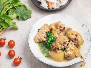 菠菜猪蹄怎么做?