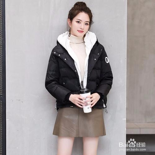 小款面包服怎么搭配衣服