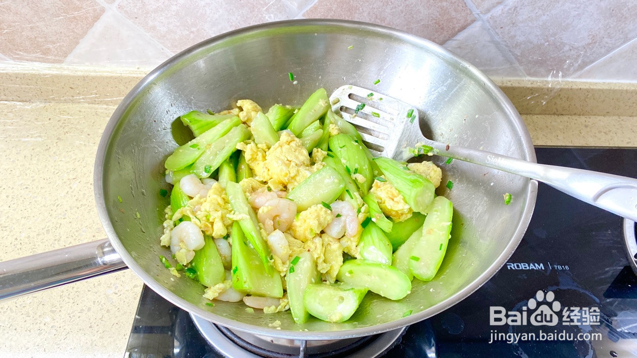 丝瓜炒鸡蛋虾仁的做法