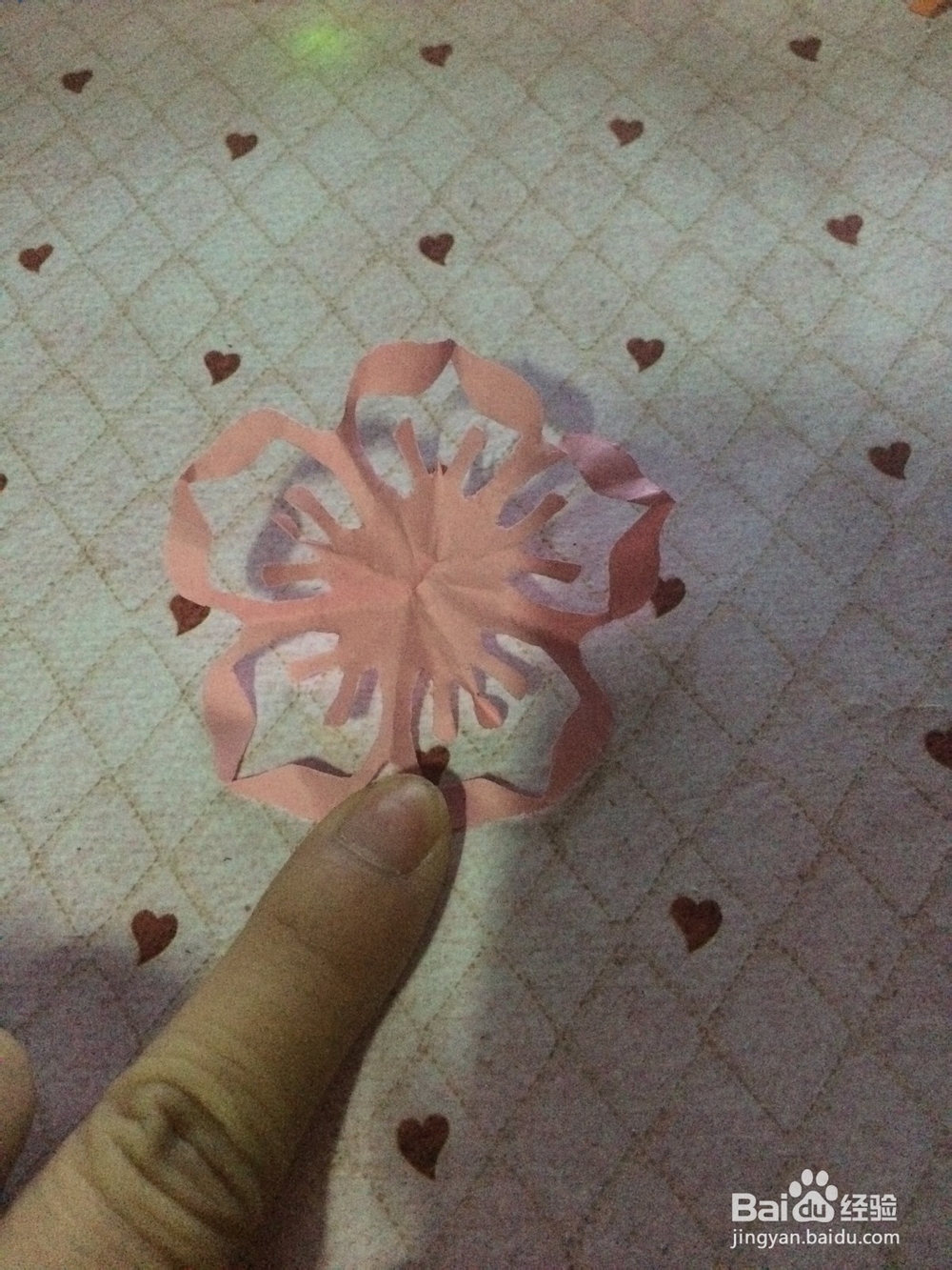 如何剪出桃花？