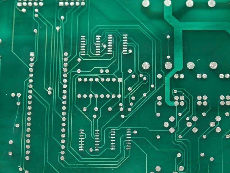 PCB助焊层跟阻焊层的区别