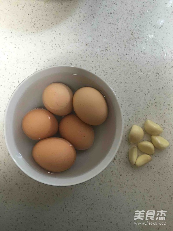 鸡蛋蒜的家常做法