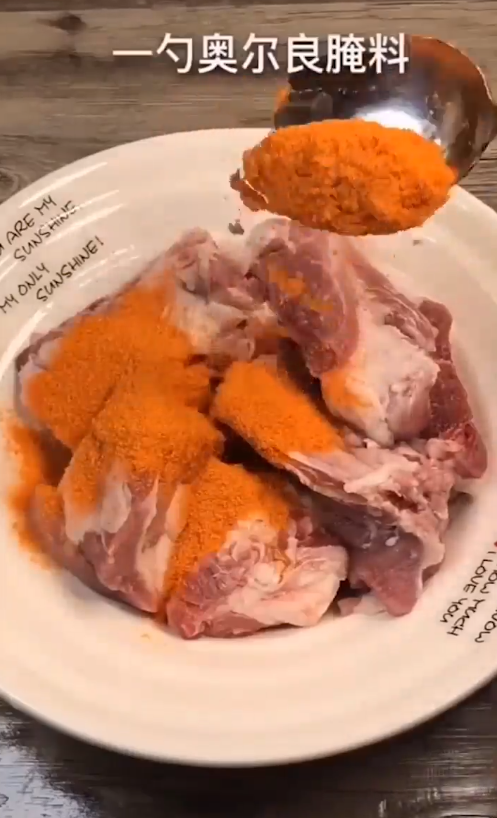 怎么做奥尔良焗排骨？