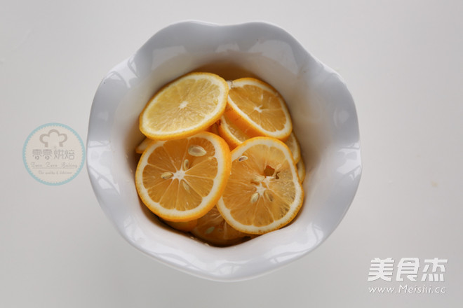冰糖炖柠檬的做法