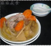 16道家常汤水应对秋燥----莲藕黄豆肉骨汤