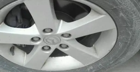 为什么马3轮胎容易爆