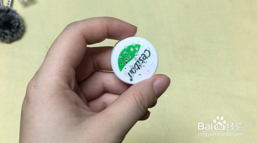 水龙头上套个塑料瓶盖,这个妙用很多人没想到