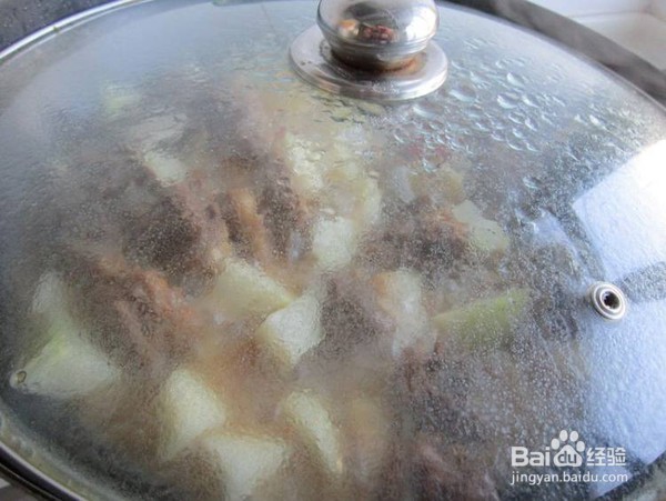 怎么做恰玛古焖羊排