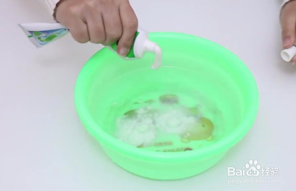 洗衣粉与洗衣液有什么区别/自制洗衣液小技巧！