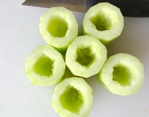 食补养生清爽鲜虾黄瓜盅