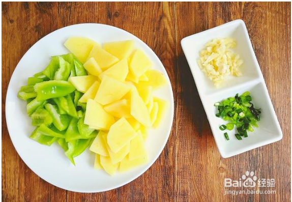 土豆片炒肉的做法