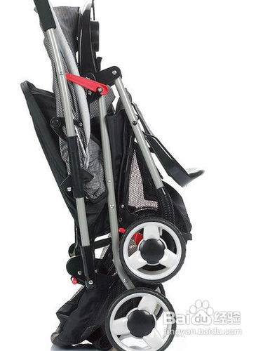 选择婴儿车的时候必须考虑11个重要问题