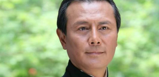 《爱无悔》电视剧演员表介绍是什么