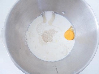 肉松火腿肠软面包怎么做?