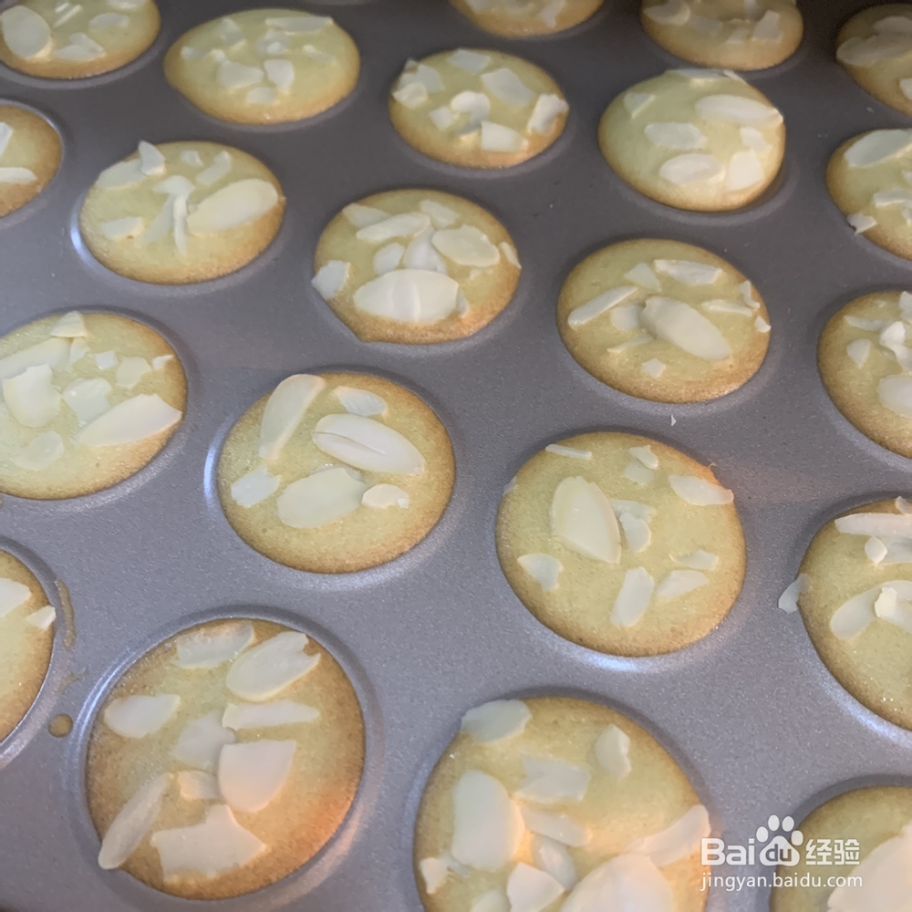 非常简单的蛋白杏仁薄脆饼干