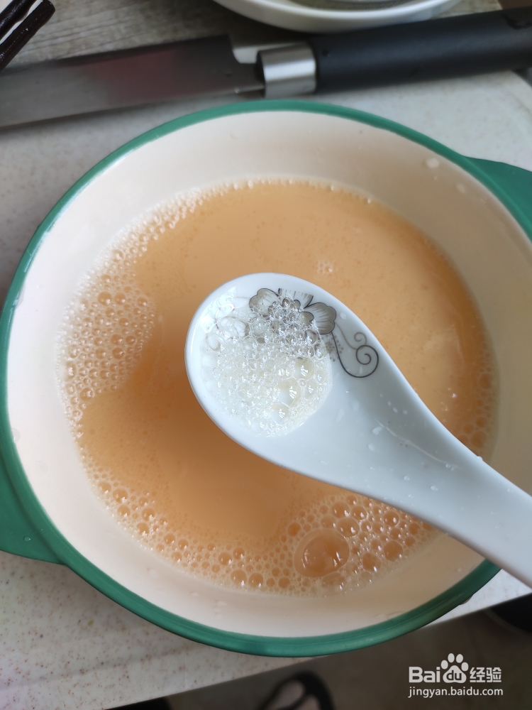 姨妈给我做西兰花虾仁鸡蛋羹