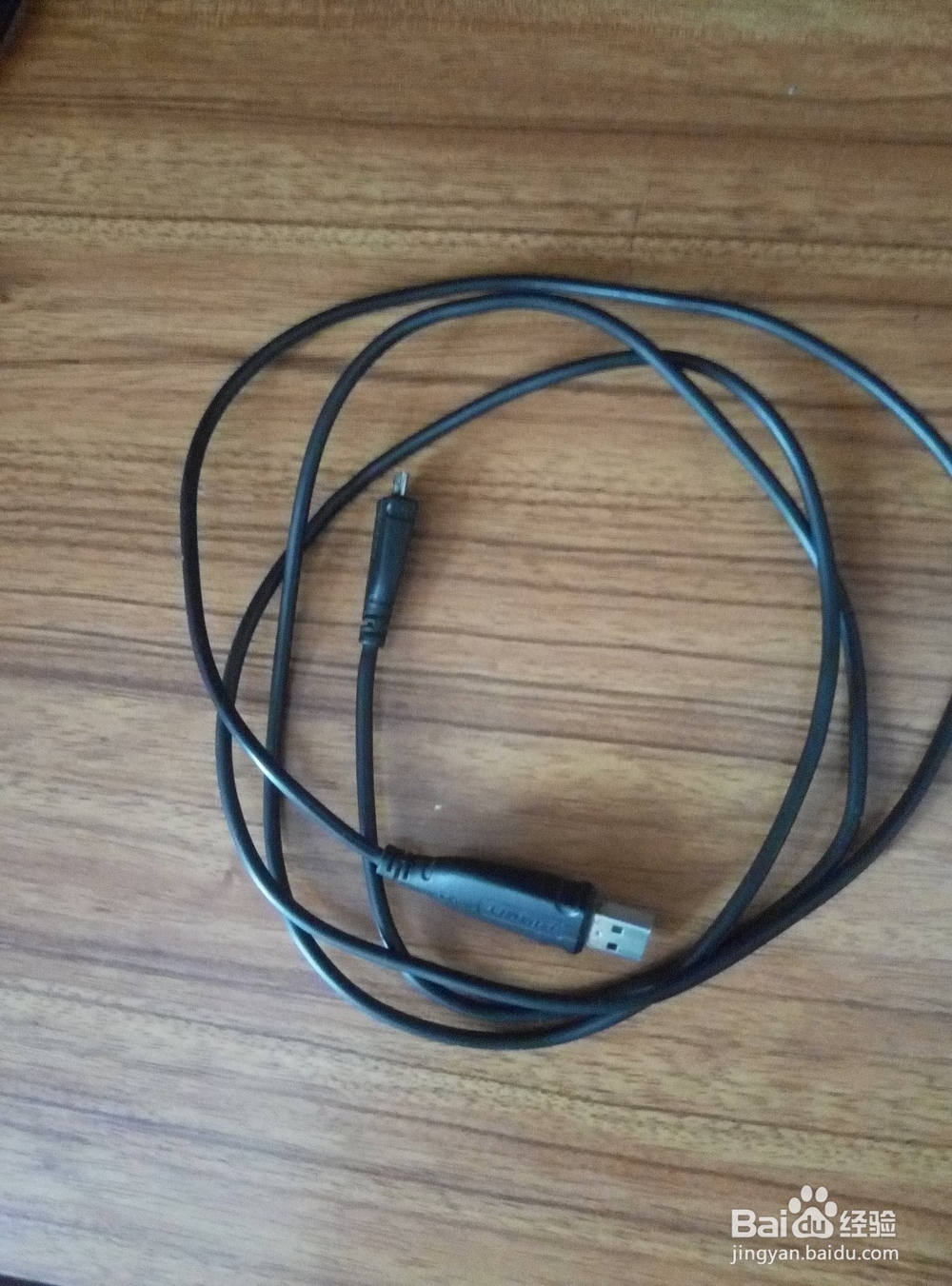 如何将手机里的图片备分到电脑中