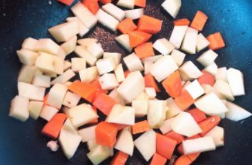 美味的家庭版咖喱鸡做法~超好吃