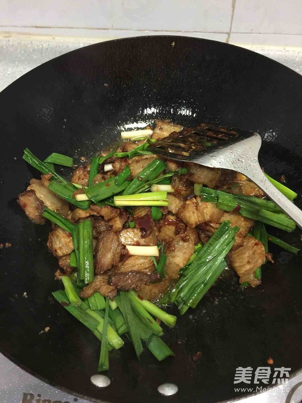 蒜苗回锅肉的做法