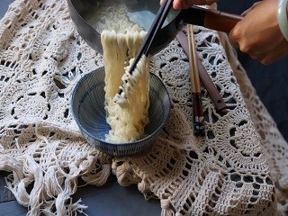 螃蟹海鲜面怎么做