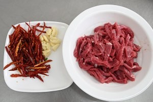 养生食补干煸牛肉丝