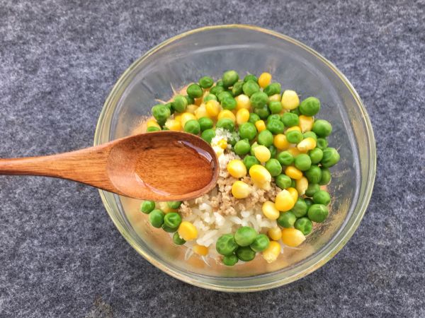 豌豆玉米饭团#柏翠辅食节-营养佐餐#