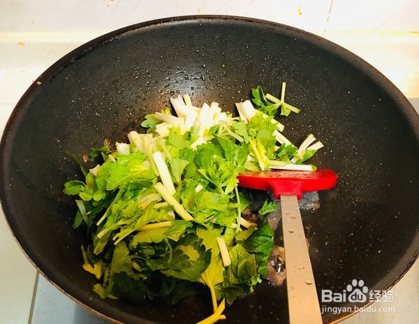 芹菜肉丝的步骤
