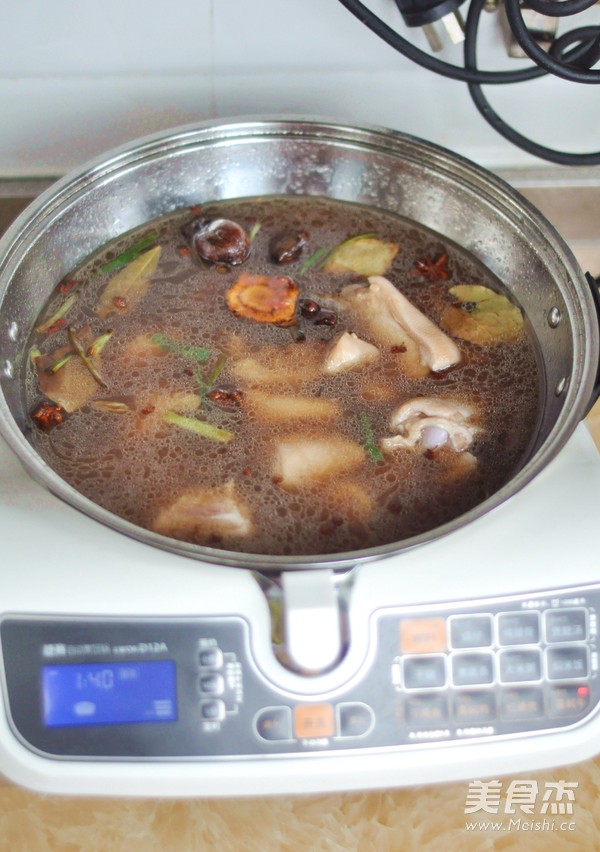 腐乳猪蹄的做法