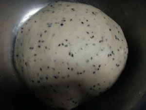火龙果芝麻小排包