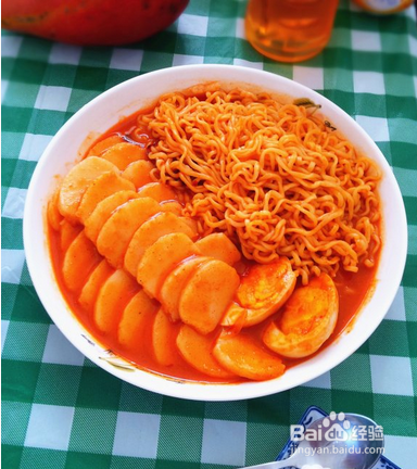 辛拉面炒年糕做法