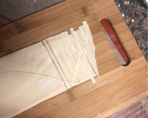 特色新出手擀面