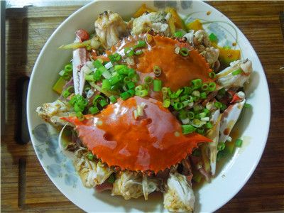 南瓜咸肉蒸白蟹