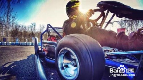 第一次玩卡丁车怎么开