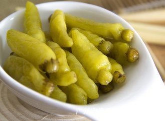 梦八哥泡椒凤爪简单做法