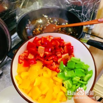 彩椒炒肉(柿子椒炒肉)