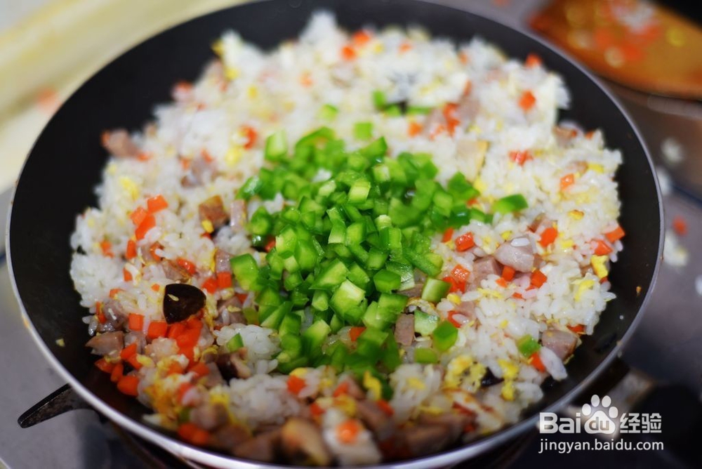肉丸炒饭的做法