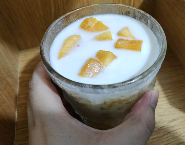 芒果黄桃西米露