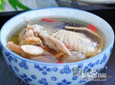 驻颜鸡汤的做法