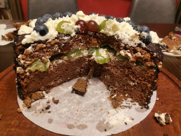 脆皮巧克力生日蛋糕