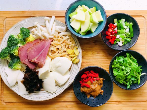 做个牛肉麻酱砂锅