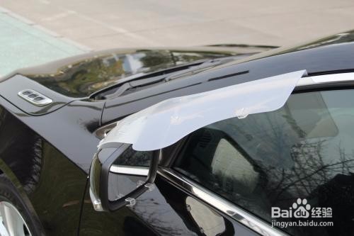 雨天后视镜有水怎么办 如何让雨天后视镜能看见