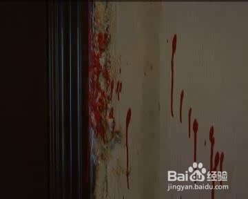 门被喷油漆后怎么洗掉